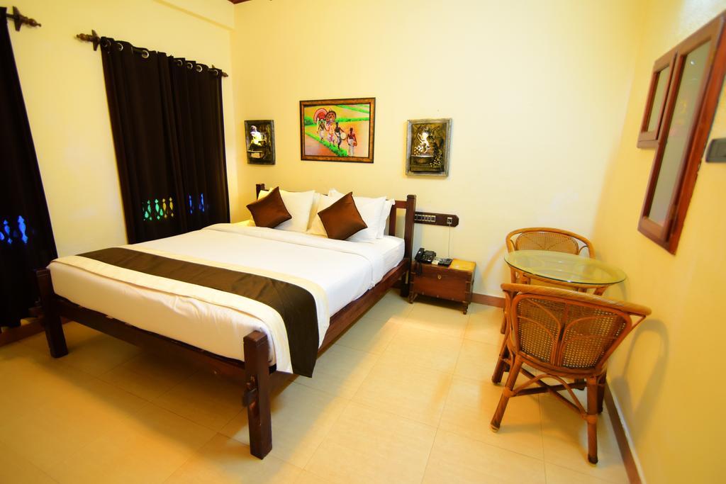 Kovalam Beach Hotel Dış mekan fotoğraf