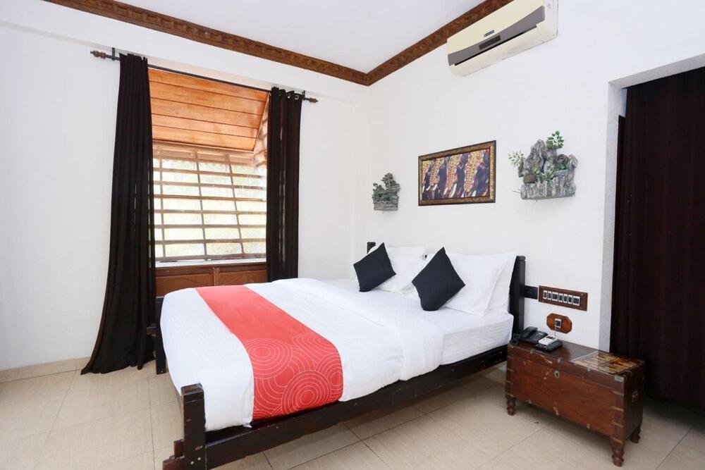 Kovalam Beach Hotel Dış mekan fotoğraf